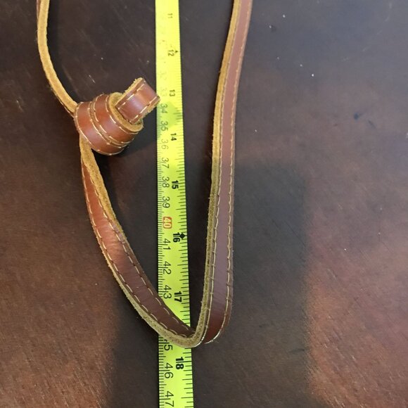 Round Wicker Crossbody Handbag With Leather Strap & Tropical Print Lining - Picture 10 of 11